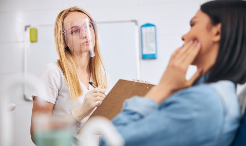 Når bør man kontakte akutt tannlege?