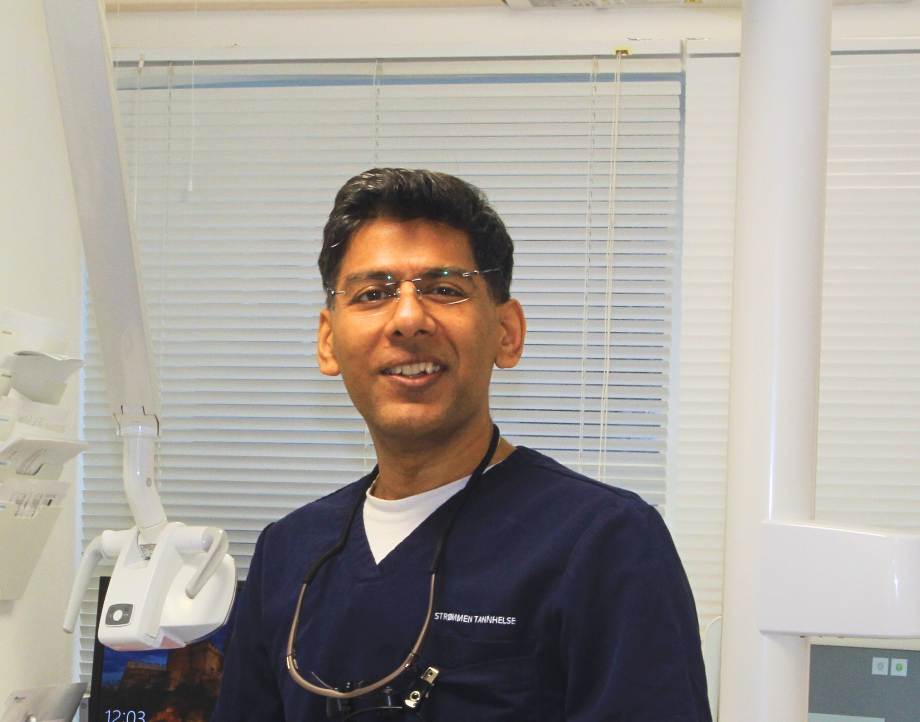 Tannlege Prashant Saroff hos Strømmen Tannhelse