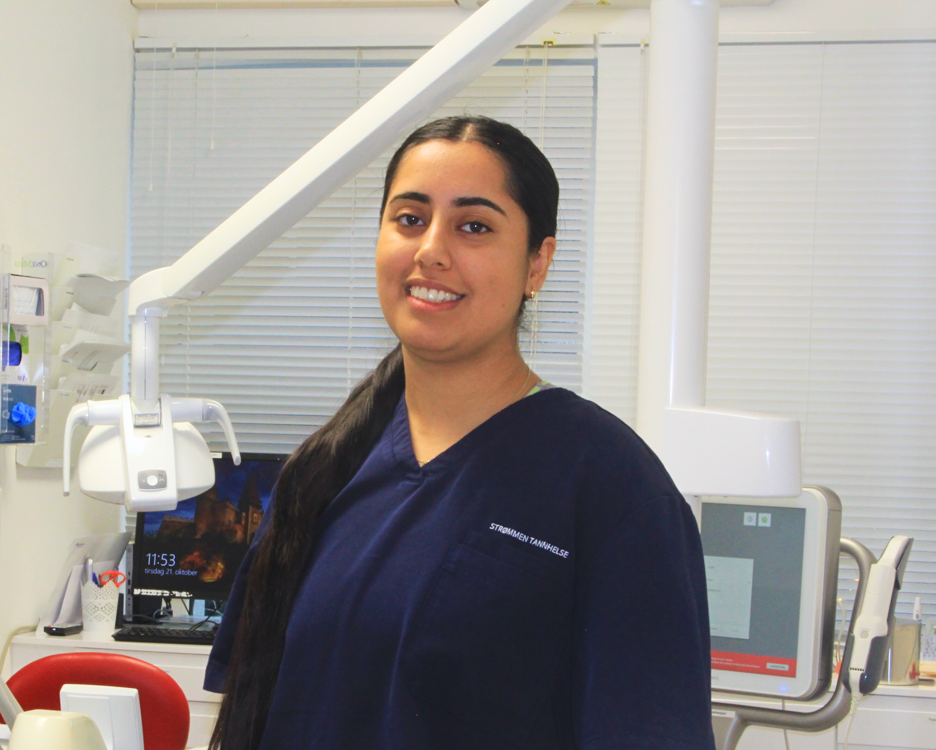Tannlege Rabia hos Strømmen Tannhelse